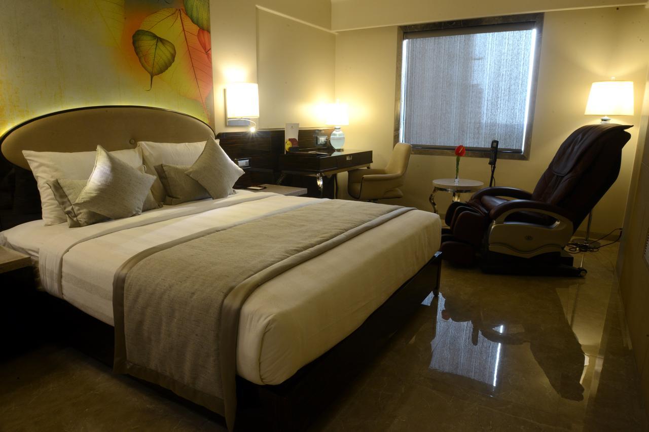 Sai Palace Grand, Malad Bombaim Exterior foto